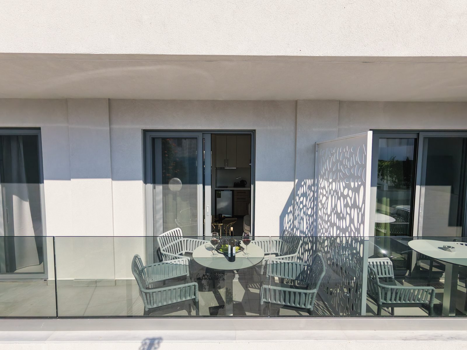A terrace at Áneme